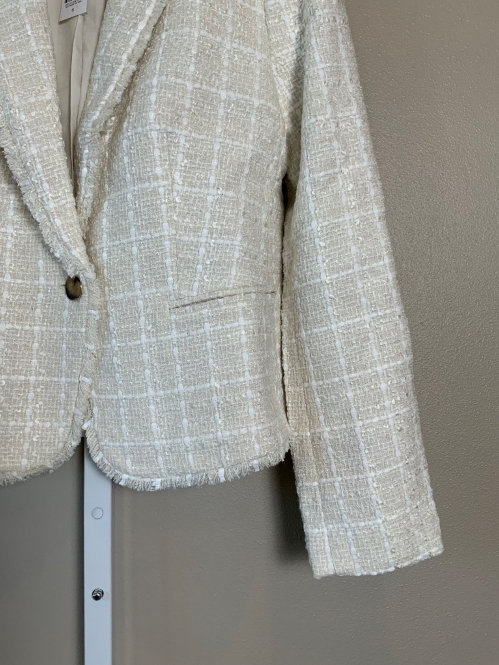 Ann Taylor The Newbury Blazer in Tweed - Picture 7 of 16